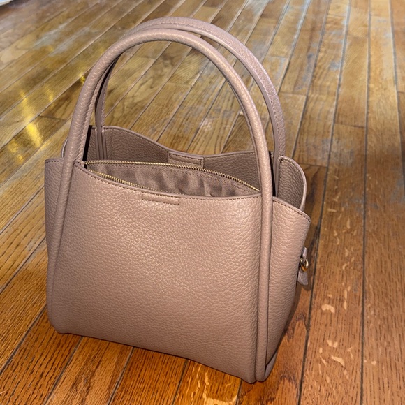 Tan Handbag - Picture 1 of 11